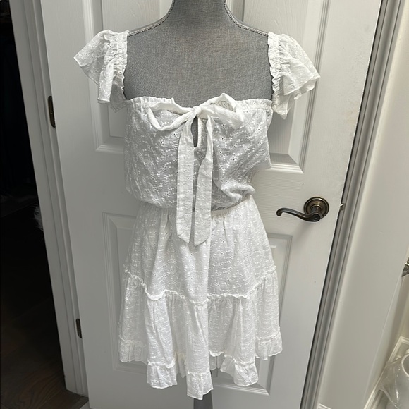 Princess Polly Maid of Honor White Ruffle Cotton eyelet Mini Dress Size 6 - Picture 2 of 13